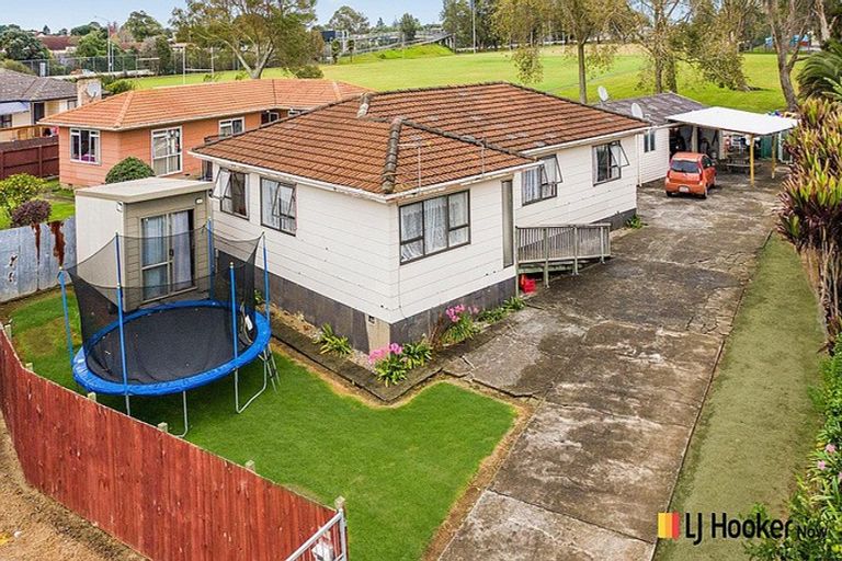 Photo of property in 9 Tacon Place, Mangere, Auckland, 2022