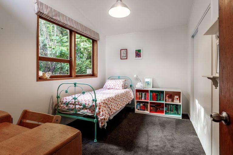 Photo of property in 164 Konini Road, Titirangi, Auckland, 0604