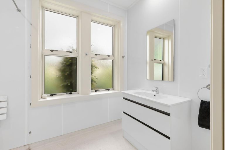 Photo of property in 64 Burwood Road, Matamata, 3400