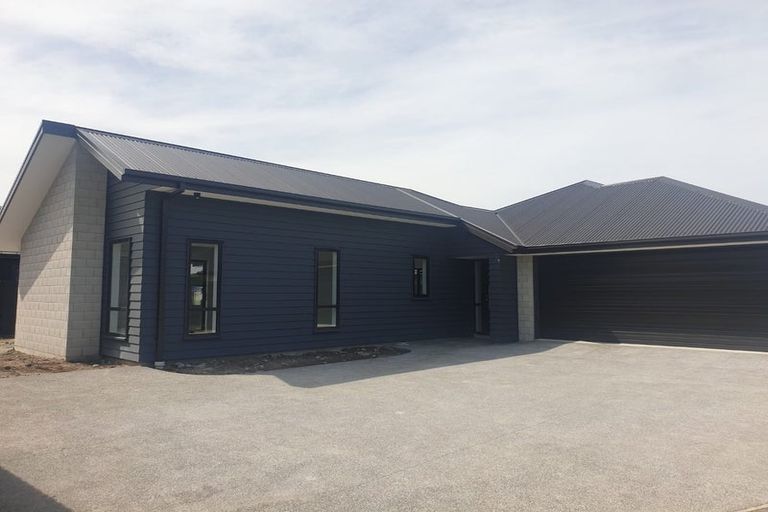 Photo of property in 8 Selfe Crescent, Burwood, Christchurch, 8083