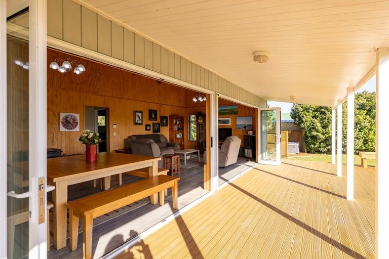 Photo of property in 103 Lake Ferry Road, Lake Ferry, Featherston, 5772