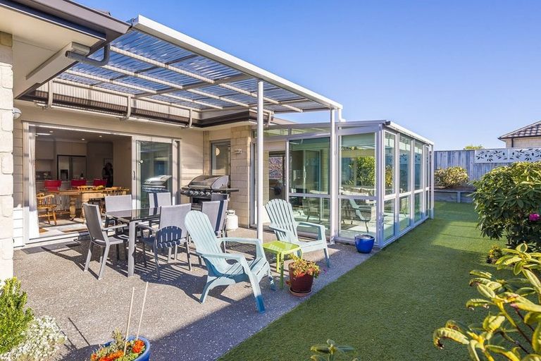 Photo of property in 14 Petrel Close, Paraparaumu Beach, Paraparaumu, 5032