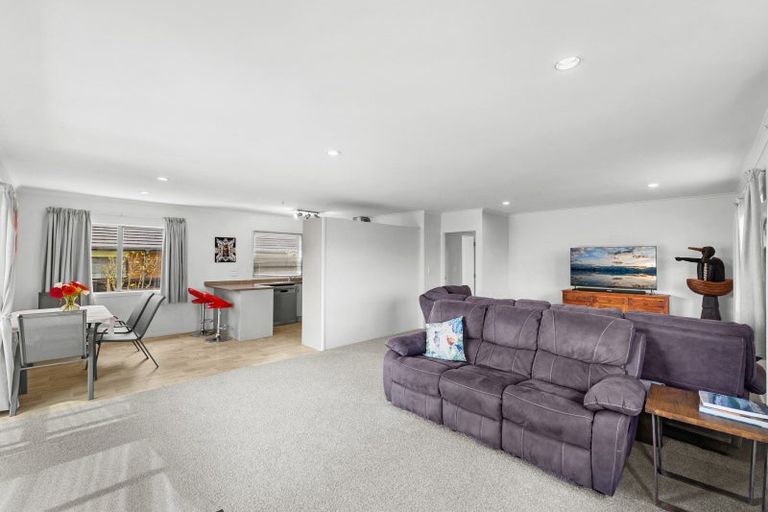 Photo of property in 16 Kedge Drive, Mangawhai, 0505