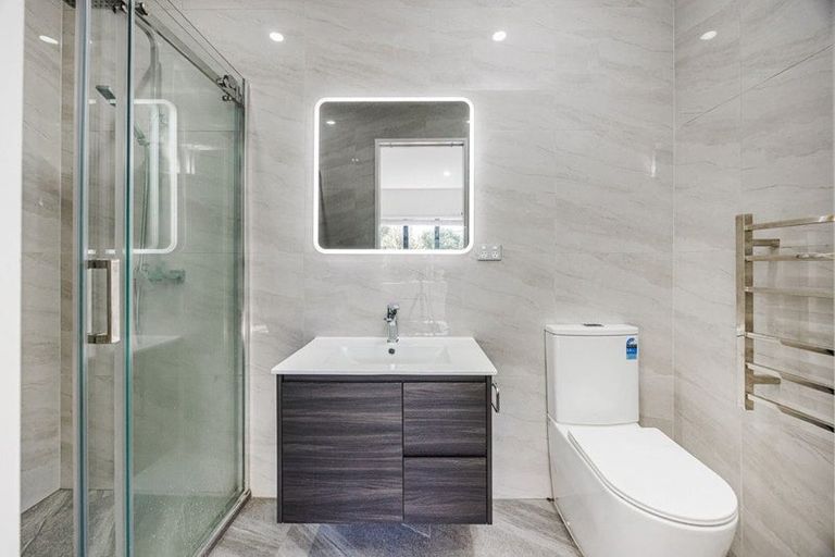 Photo of property in 1b Bennett Road, Pakuranga, Auckland, 2010