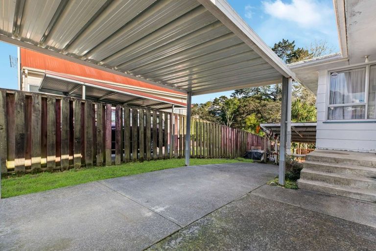 Photo of property in 70 Helena Street, Massey, Auckland, 0614