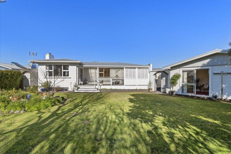 Photo of property in 8 Buckland Place, Spotswood, New Plymouth, 4310