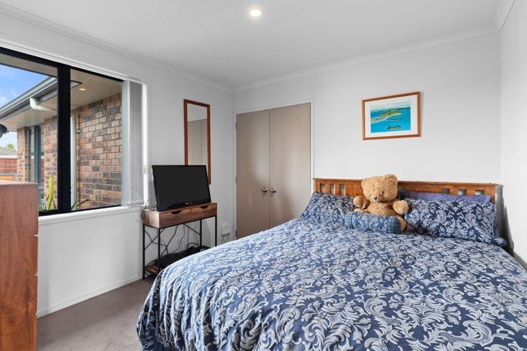 Photo of property in 24 Carrington Drive, Papamoa Beach, Papamoa, 3118