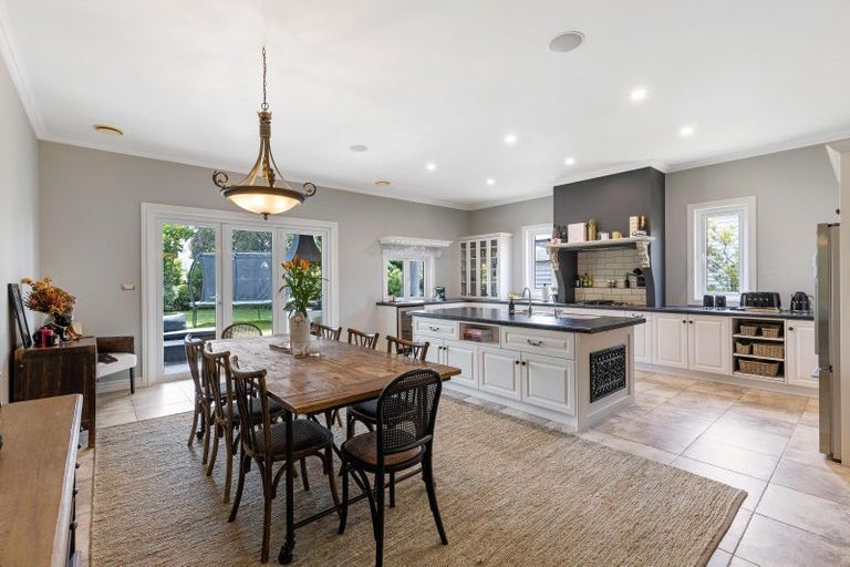 Photo of property in 6 Carlton Avenue, Palmerston North, 4414
