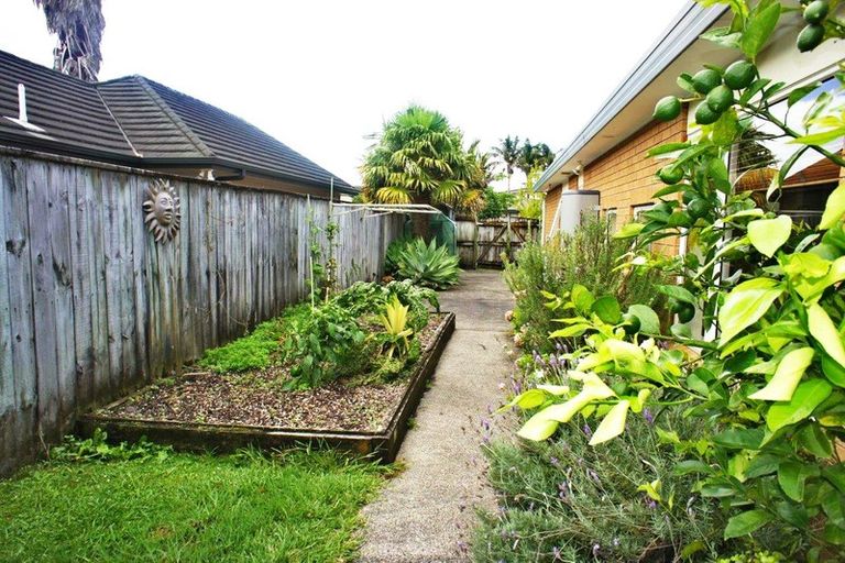 Photo of property in 69 Landing Drive, Albany, Auckland, 0632