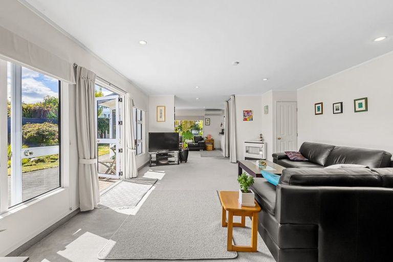 Photo of property in 17 Mere Road, Taupo, 3330