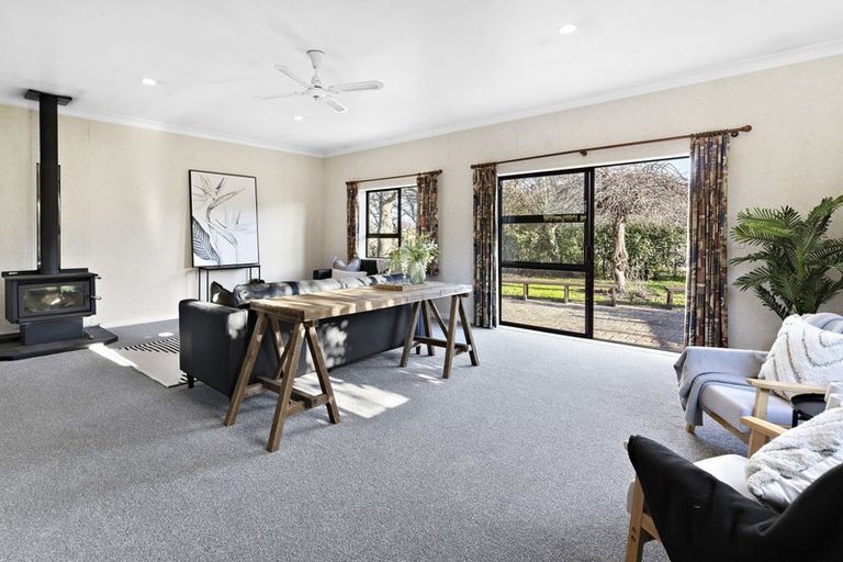 Photo of property in 7 Oak View Place, Greytown, 5712