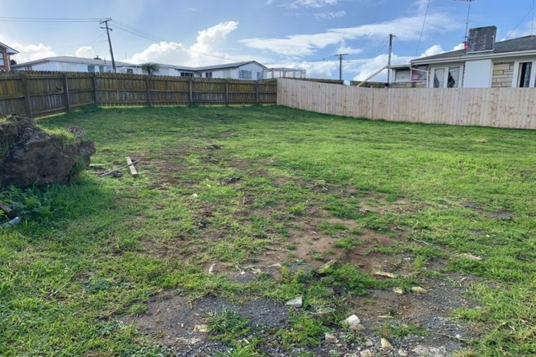 Photo of property in 2 Richard Road, Mangere, Auckland, 2022