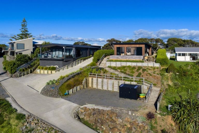 Photo of property in 15 Rose Street, Raglan, 3225
