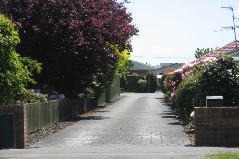 Photo of property in 37b Highsted Road, Bishopdale, Christchurch, 8053