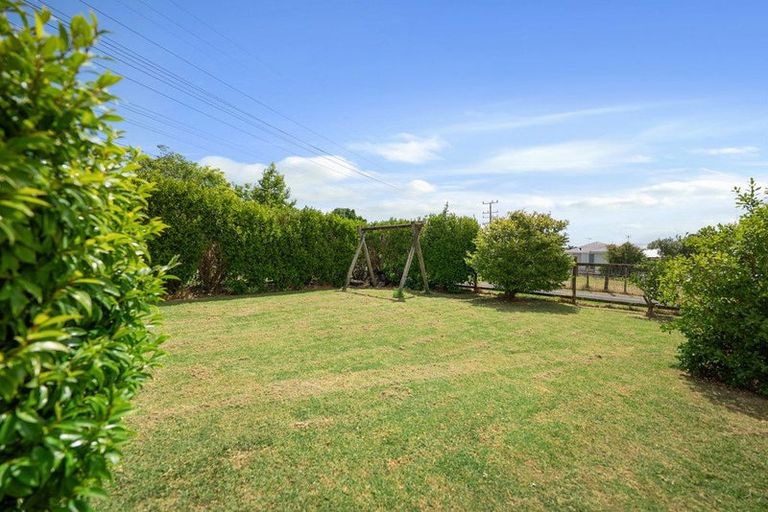 Photo of property in 140 Awaroa Road, Helensville, 0800