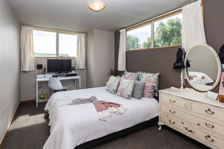 Photo of property in 9 Cherry Place, Casebrook, Christchurch, 8051