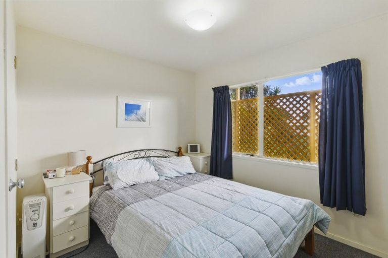 Photo of property in 9 Takitimu Street, Waitarere Beach, Levin, 5510