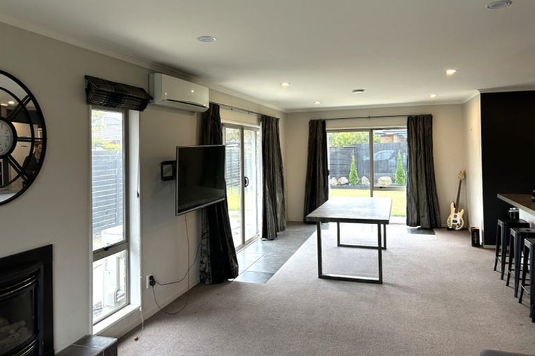 Photo of property in 42 Overbury Crescent, Rolleston, 7614