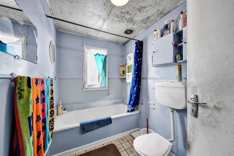 Photo of property in 19 Rimu Street, Hawera, 4610