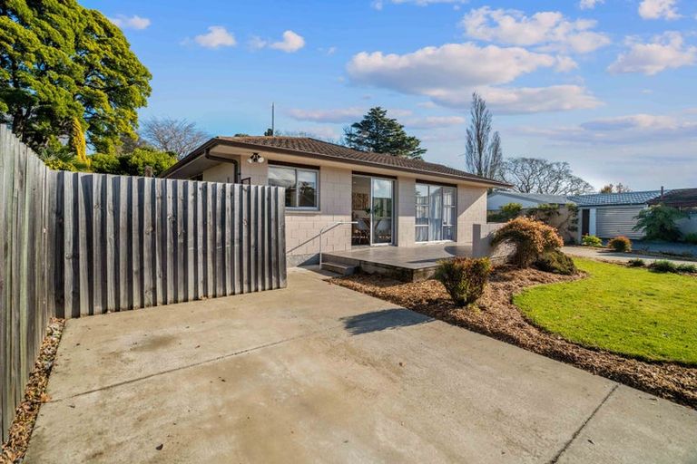 Photo of property in 1/8 Hythe Lane, Saint Martins, Christchurch, 8022