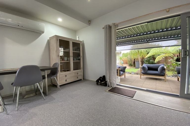 Photo of property in 78 Gunner Drive, Te Atatu Peninsula, Auckland, 0610