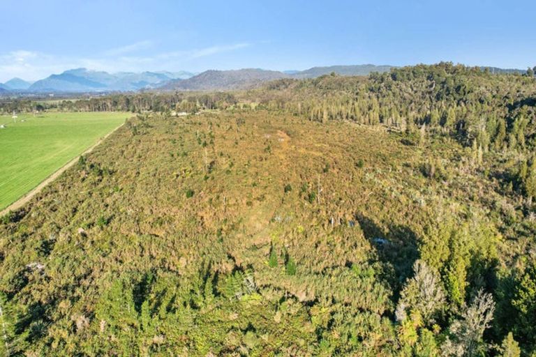 Photo of property in 126 Two Mile Line Road, Arahura Valley, 7882