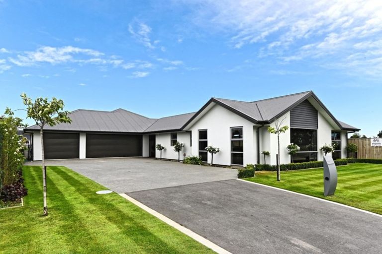 Photo of property in 73 Dynes Road, Rolleston, 7615