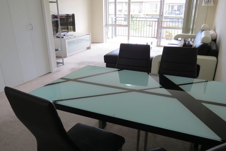 Photo of property in 3/25 Opito Way, East Tamaki, Auckland, 2013