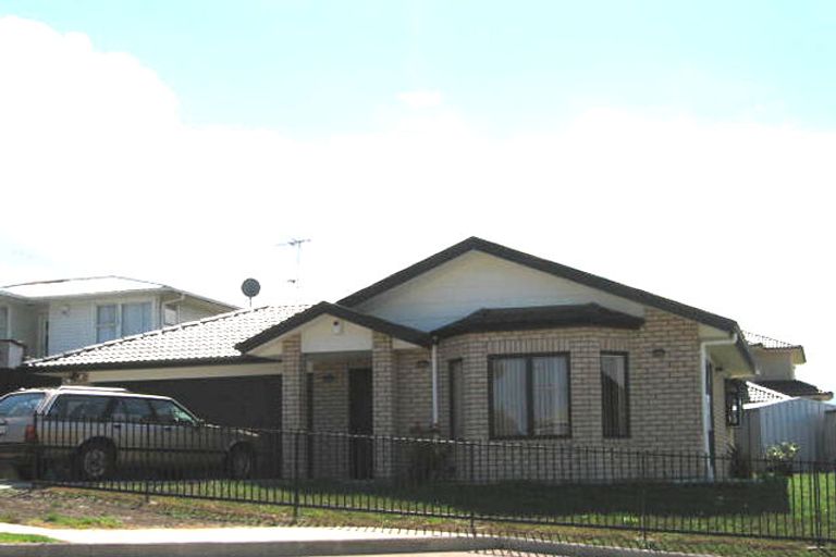 Photo of property in 16 Reiman Street, New Lynn, Auckland, 0600