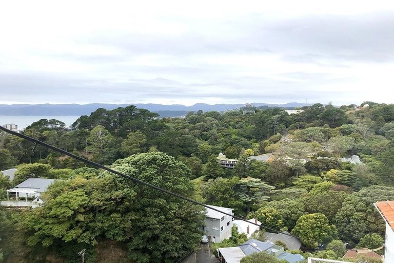 Photo of property in 9/71 Garden Road, Northland, Wellington, 6012