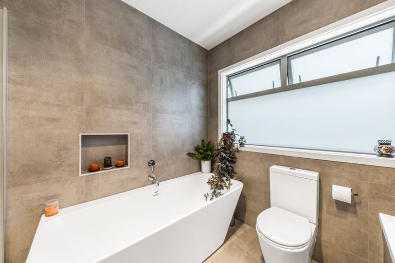 Photo of property in 15 Makete Crescent, Hobsonville, Auckland, 0618