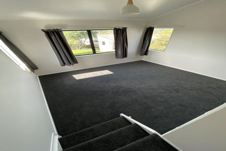 Photo of property in 16 Ebony Place, Massey, Auckland, 0614