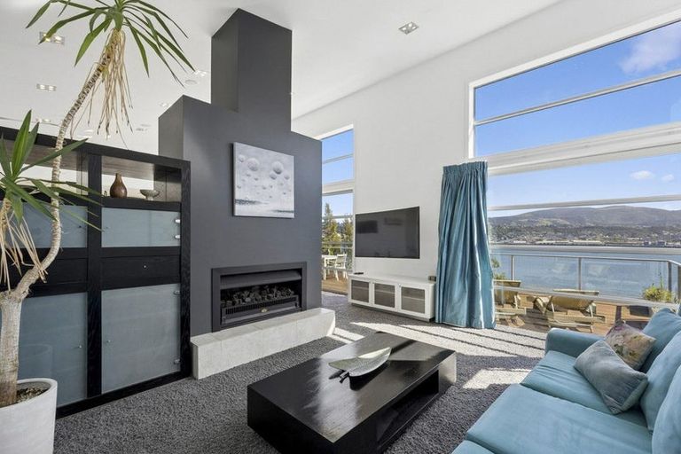 Photo of property in 8a Doon Street, Vauxhall, Dunedin, 9013