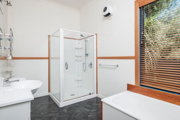 Photo of property in 19 Mangapapa Road, Mangapapa, Gisborne, 4010