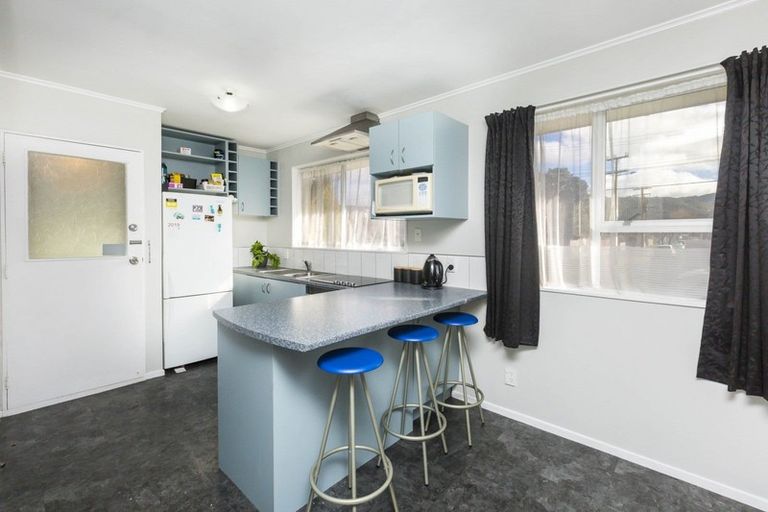 Photo of property in 35f1- Ararino Street, Trentham, Upper Hutt, 5018