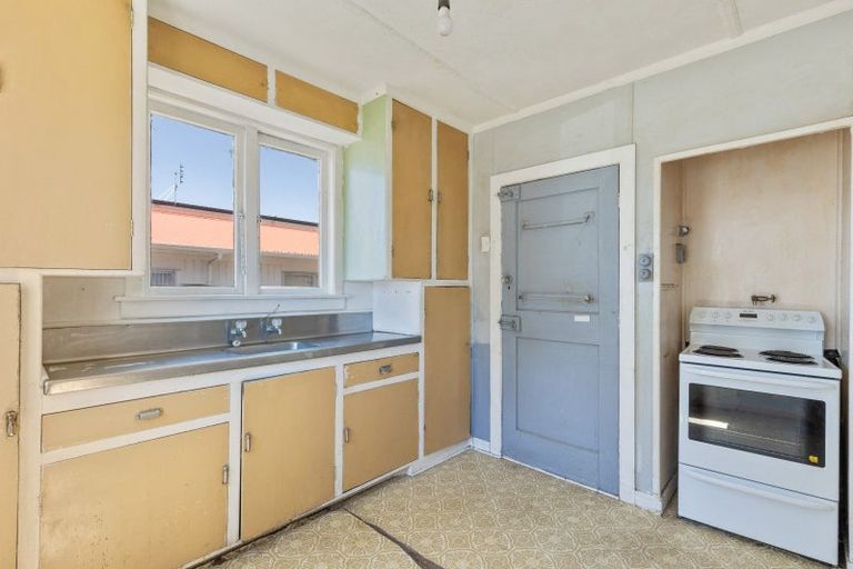 Photo of property in 359 Saint Aubyn Street, Moturoa, New Plymouth, 4310
