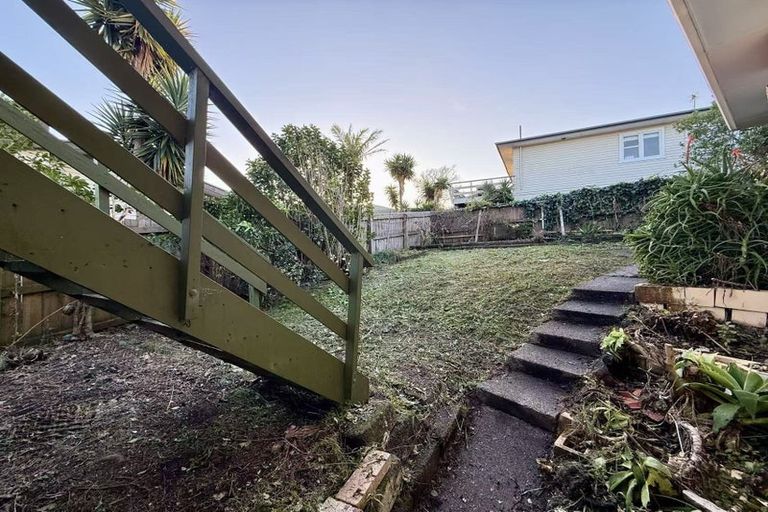 Photo of property in 2 Stanley Road, Glenfield, Auckland, 0629