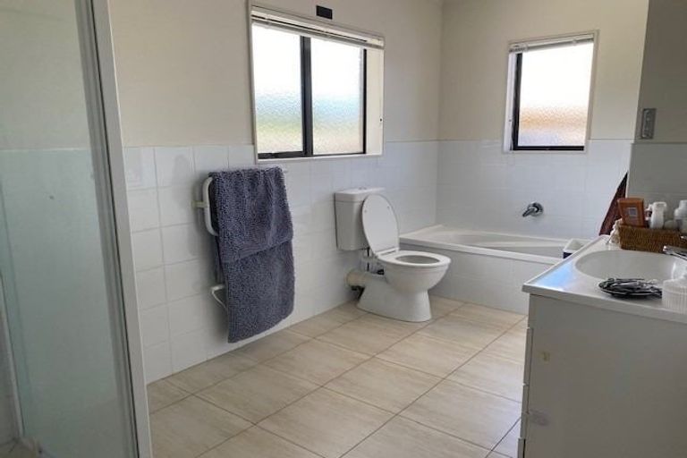 Photo of property in 14 Charlise Place, Onerahi, Whangarei, 0110