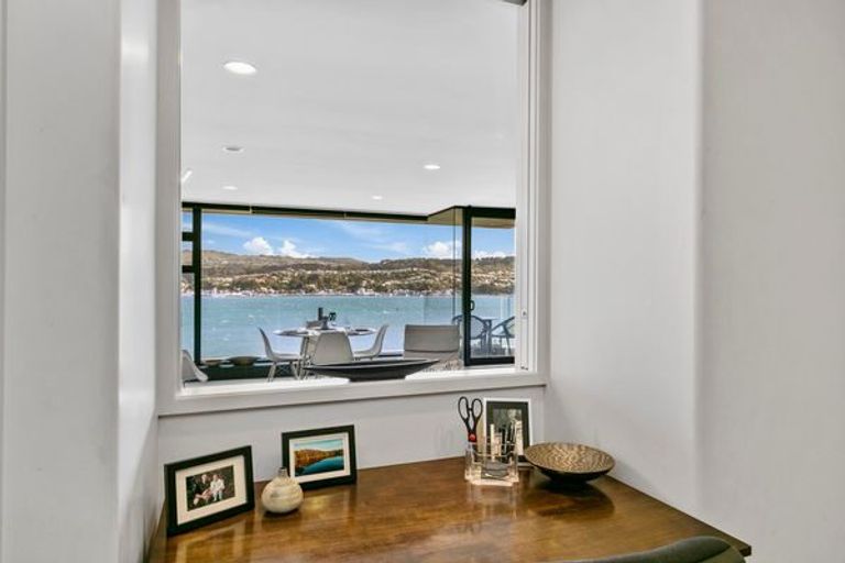 Photo of property in Shelley Bay Terraces, 3/61 Maupuia Road, Maupuia, Wellington, 6022