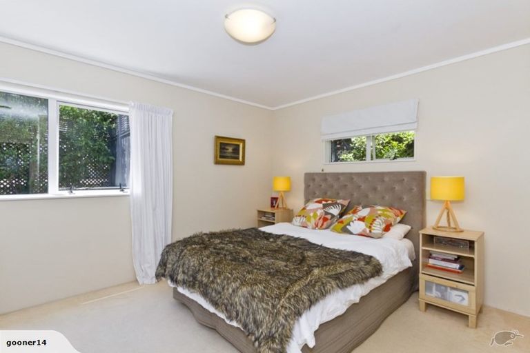 Photo of property in 22 Palmgreen Court, Stanmore Bay, Whangaparaoa, 0932