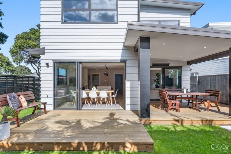 Photo of property in 15 Adelaide Street, Petone, Lower Hutt, 5012