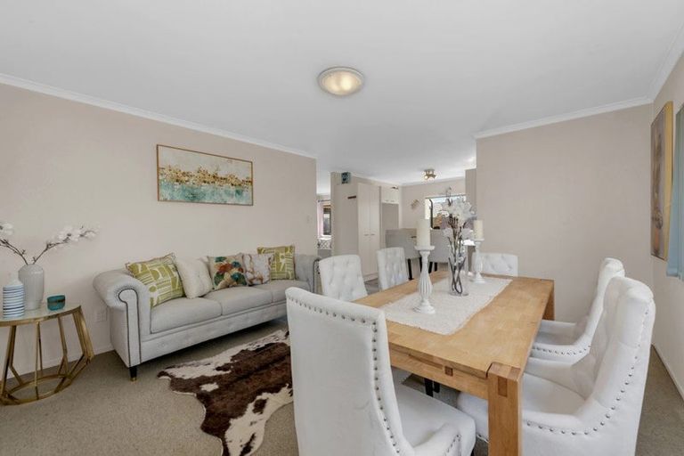 Photo of property in 6 Edingale Court, Flat Bush, Auckland, 2019