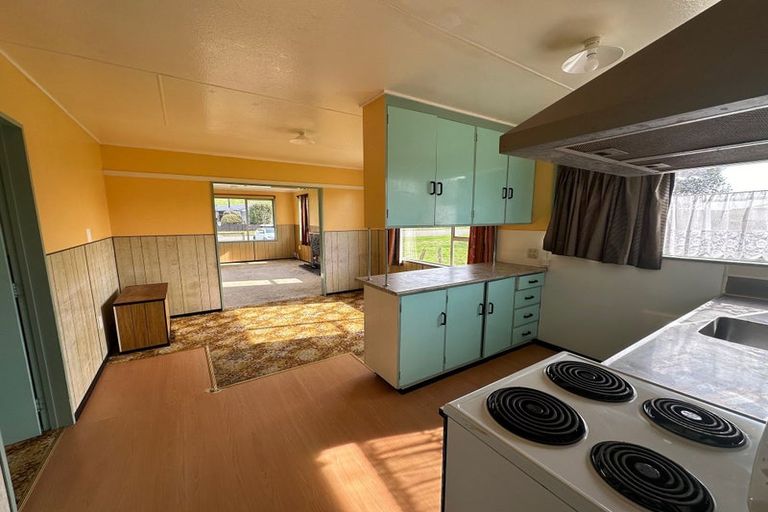 Photo of property in 22 Carlson Street, Dannevirke, 4930
