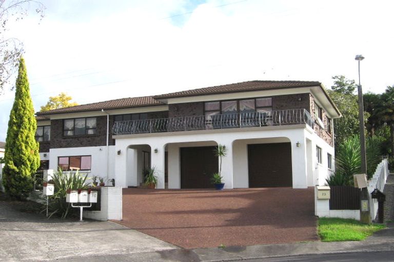 Photo of property in 6 Wairata Place, Te Atatu South, Auckland, 0610
