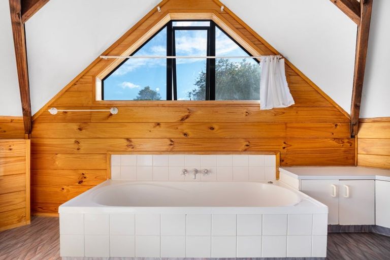 Photo of property in 74 Iles Road, Lynmore, Rotorua, 3010