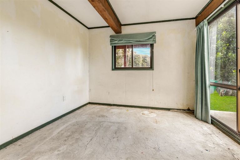 Photo of property in 30 Fitzwater Place, Henderson, Auckland, 0612