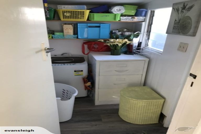 Photo of property in 24 Days Road, Lyttelton, 8082