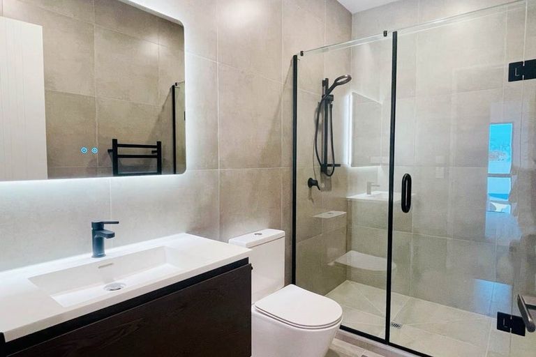 Photo of property in 22 Mina Way, Browns Bay, Auckland, 0630