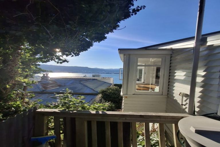 Photo of property in 5/20 Hay Street, Oriental Bay, Wellington, 6011