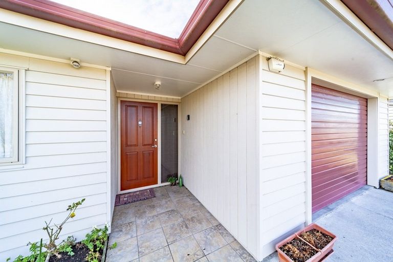 Photo of property in 8 Belgrove Place, Waipukurau, 4200
